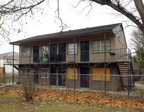 Cypress Gardens Apartments in Memphis, TN - Building Photo - Building Photo