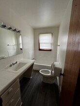 5916 W Wedington Dr in Fayetteville, AR - Building Photo - Building Photo
