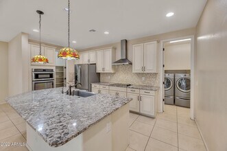 4625 E Beck Ln in Phoenix, AZ - Building Photo - Building Photo