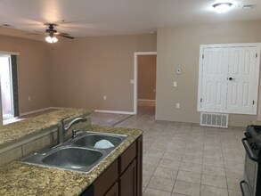 6325 Reynolds Dr in Las Cruces, NM - Building Photo - Building Photo