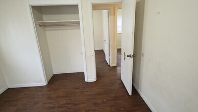 316 E Lynda Dr in Carbondale, IL - Building Photo - Building Photo