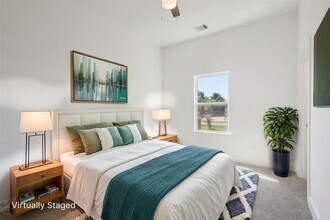 7358 Guadalcanal Rd in Houston, TX - Foto de edificio - Building Photo