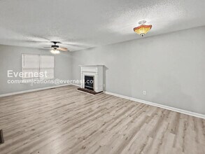 1104 Oak Creek Trail in Birmingham, AL - Building Photo - Building Photo