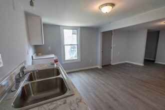 326 Maple St in Lewisburg, TN - Building Photo - Building Photo