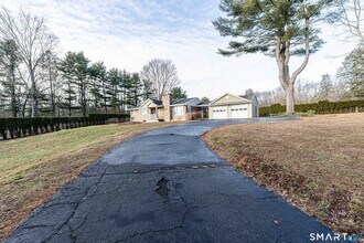 109 Kings Hwy in North Haven, CT - Building Photo - Building Photo