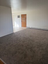 8913 Travis Dr in Moses Lake, WA - Building Photo - Building Photo