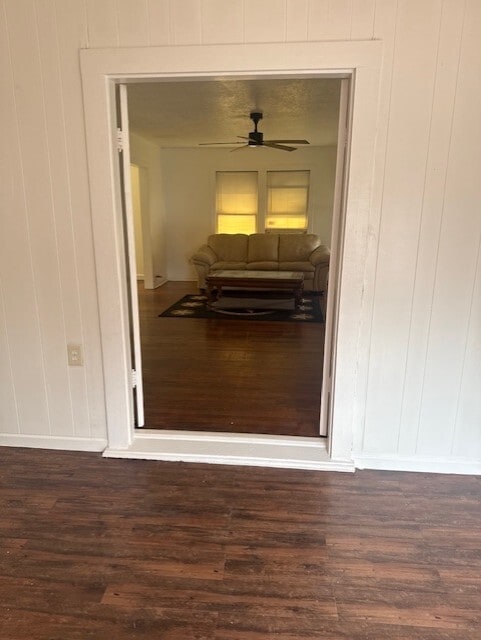 property at 4517 Hirsch Rd