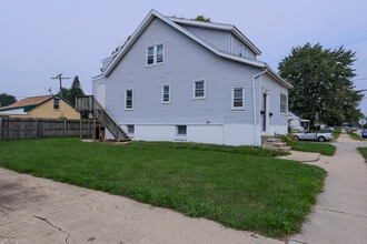 29447 Kelly Rd in Roseville, MI - Building Photo - Building Photo