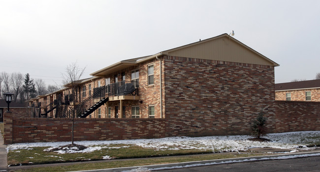 Valley Forge Apartments in Indianapolis, IN - Building Photo - Building Photo