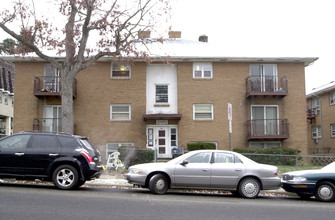 Tal Torah Dorm in Lakewood, NJ - Foto de edificio - Building Photo