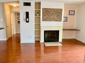 2750 Holly Hall St in Houston, TX - Building Photo - Building Photo