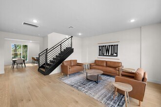 2539 E Villa Maria in Bryan, TX - Building Photo - Building Photo