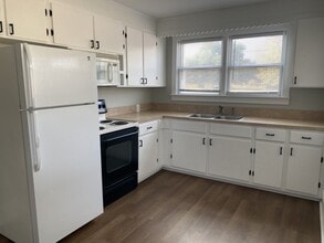 6415 Pamplico Hwy in Effingham, SC - Building Photo - Building Photo