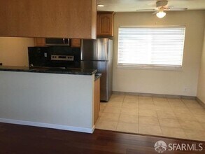 1136 Paloma Ave in Burlingame, CA - Building Photo - Building Photo