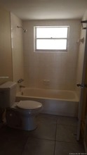 15600 NW 7th Ave-Unit -517 in North Miami Beach, FL - Building Photo - Building Photo