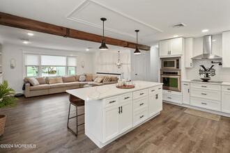 3245 Osborne Terrace in Toms River, NJ - Building Photo - Building Photo