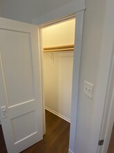 1425 W Albion Ave, Unit 1 in Chicago, IL - Building Photo - Building Photo
