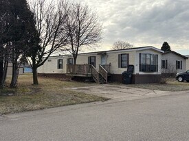 287 Jacqualyn Dr in Lapeer, MI - Building Photo