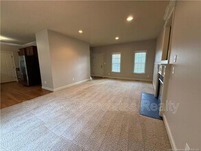 70 Carter Dr in Sanford, NC - Building Photo - Building Photo