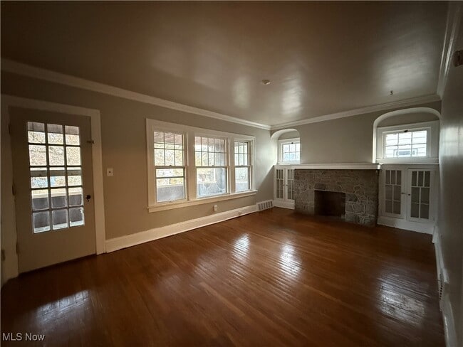 888 Helmsdale Rd in Cleveland Heights, OH - Building Photo - Building Photo