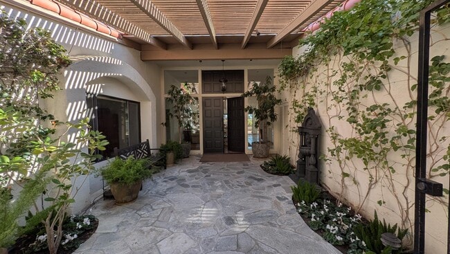 40480 Vía Entrada in Rancho Mirage, CA - Building Photo - Building Photo