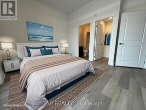 1936 Rymal Rd E in Hamilton, ON - Building Photo - Building Photo