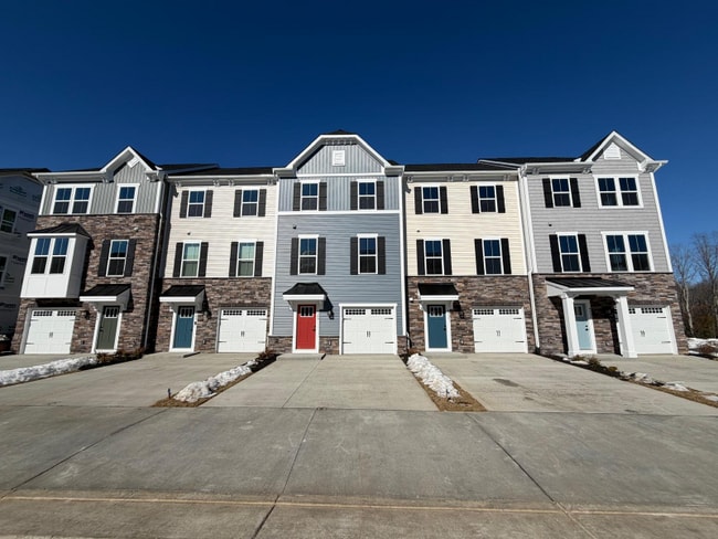 property at 4550 Chase Ln