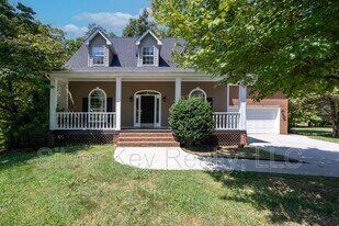 1725 Brookwood Dr NE in Cleveland, TN - Building Photo