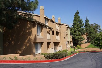 The Palms On Hathaway in Long Beach, CA - Building Photo - Building Photo