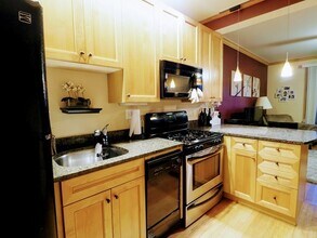 3765 N Racine Ave in Chicago, IL - Building Photo - Building Photo