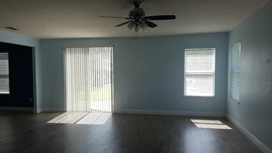 1860 Soldiers Pass in St. Cloud, FL - Building Photo - Building Photo