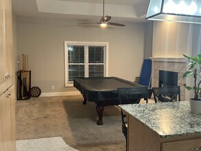 8 Guindola Way in Hot Springs Village, AR - Foto de edificio - Building Photo