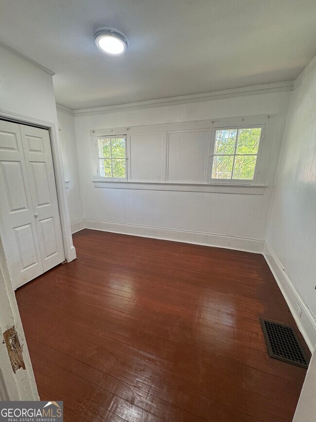 415 Hopkins St SW in Atlanta, GA - Building Photo - Building Photo