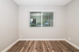 1026 Woodridge Dr in Vacaville, CA - Building Photo - Building Photo