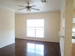 6289 Wilcrest Dr in Houston, TX - Building Photo - Building Photo