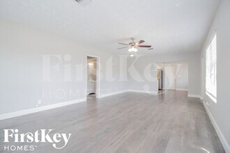 4521 NW 12th Ave in Fort Lauderdale, FL - Foto de edificio - Building Photo