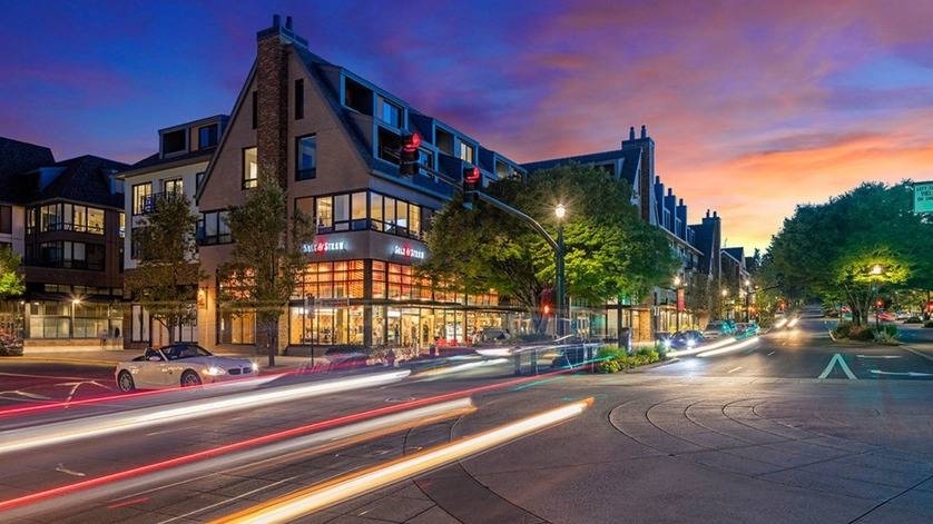 The Windward Apartments in Lake Oswego, OR - Foto de edificio