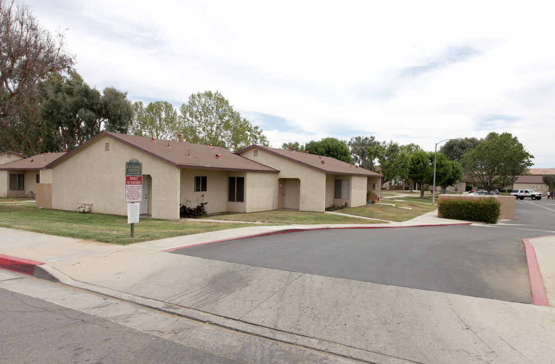 San Jacinto Vista II in Perris, CA - Foto de edificio