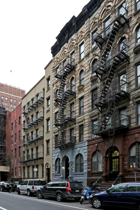 243 W 15th St in New York, NY - Foto de edificio