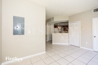 664 SW 7th Terrace in Florida City, FL - Foto de edificio - Building Photo