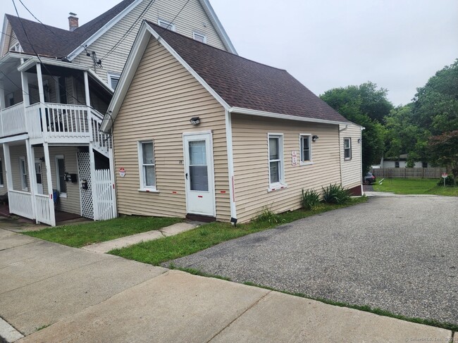 property at 35 Merchants Ave