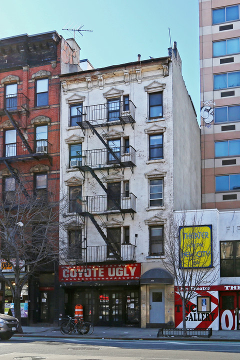 153 1st Ave in New York, NY - Building Photo