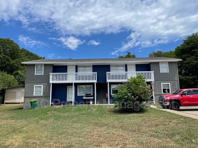 1604 Juniper Cir in Springdale, AR - Building Photo - Building Photo