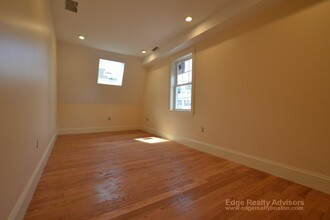 26 Bothwell Rd, Unit 1 in Boston, MA - Building Photo - Building Photo