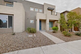 6322 Vista del Bosque Dr in Albuquerque, NM - Building Photo - Building Photo