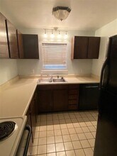 1625 Centerville Rd-Unit -14 in Tallahassee, FL - Building Photo - Building Photo