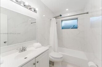 4017 Monroe St in Hollywood, FL - Building Photo - Building Photo