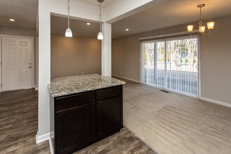 Midtown Square Apartments, Chattanooga in Red Bank, TN - Foto de edificio - Interior Photo