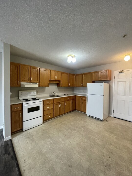 151 Queen St in Fredericton, NB - Building Photo