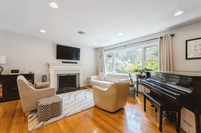 109 Hudson Ave in Tenafly, NJ - Building Photo - Building Photo